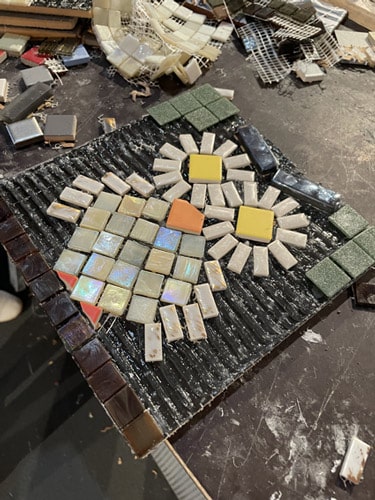 Mosaikfliese mit Eulenmotiv auf der IdeenExpo 2022 - KARL DAHM sponsert Werkzeuge